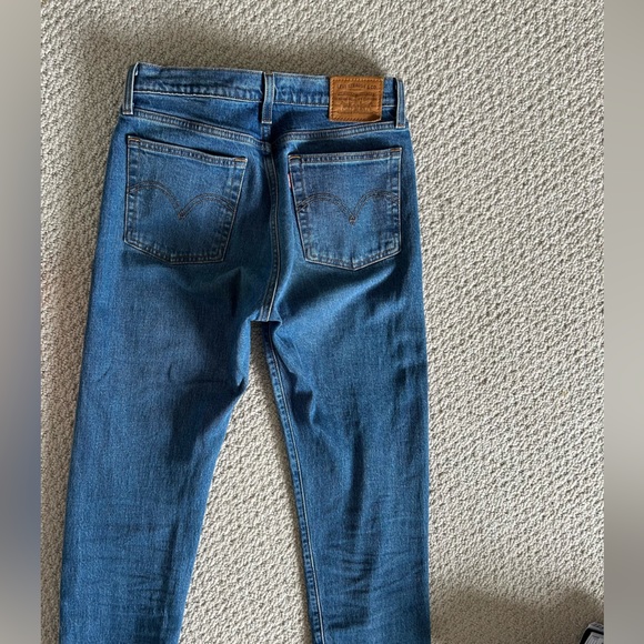 Levi’s 501 short/cropped, NWOT, button-up,perfect jeans for someone! - Picture 4 of 5